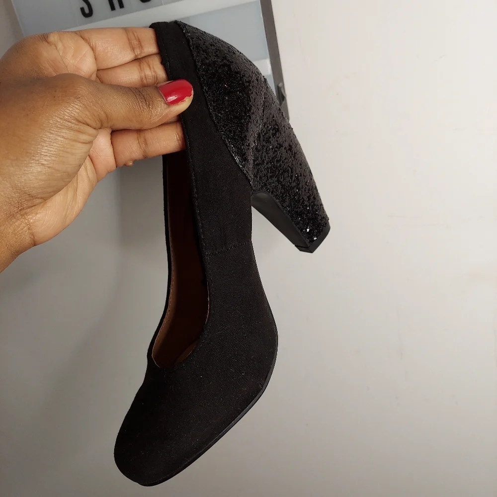 Black sequin heels - Picture 4 of 10